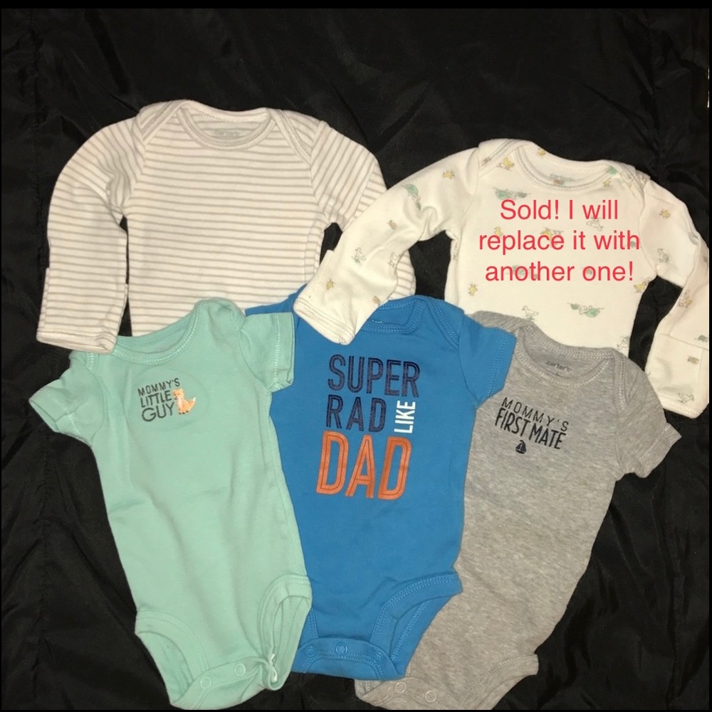 Newborn long and short sleeved onesies